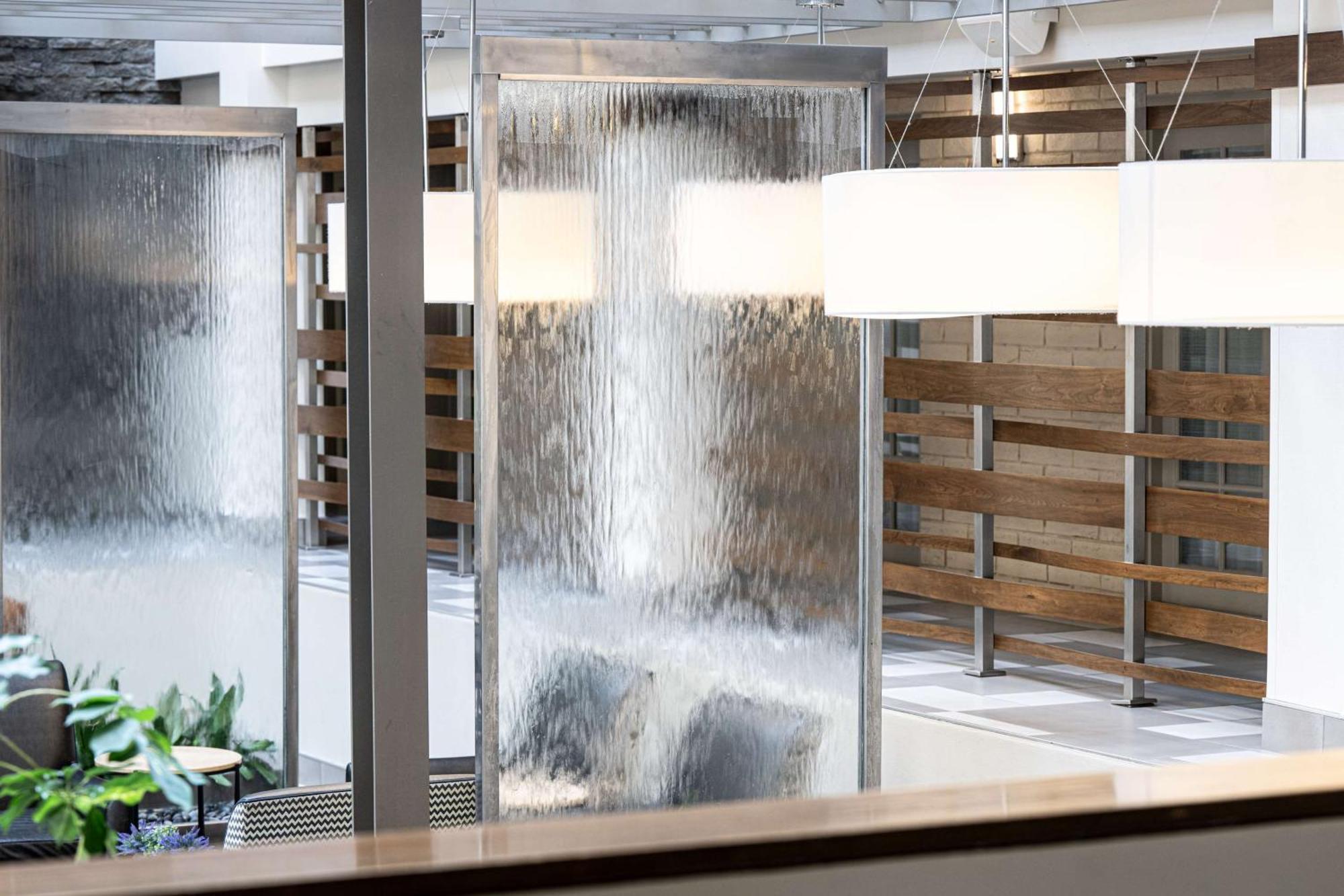 Embassy By Hilton Bloomington/minneapolis 4* Bloomington