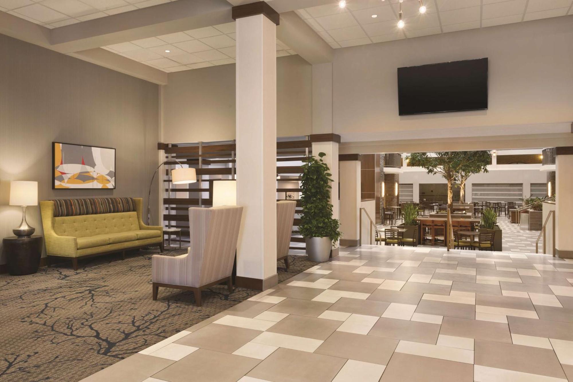 Embassy By Hilton Bloomington/minneapolis 4* Bloomington