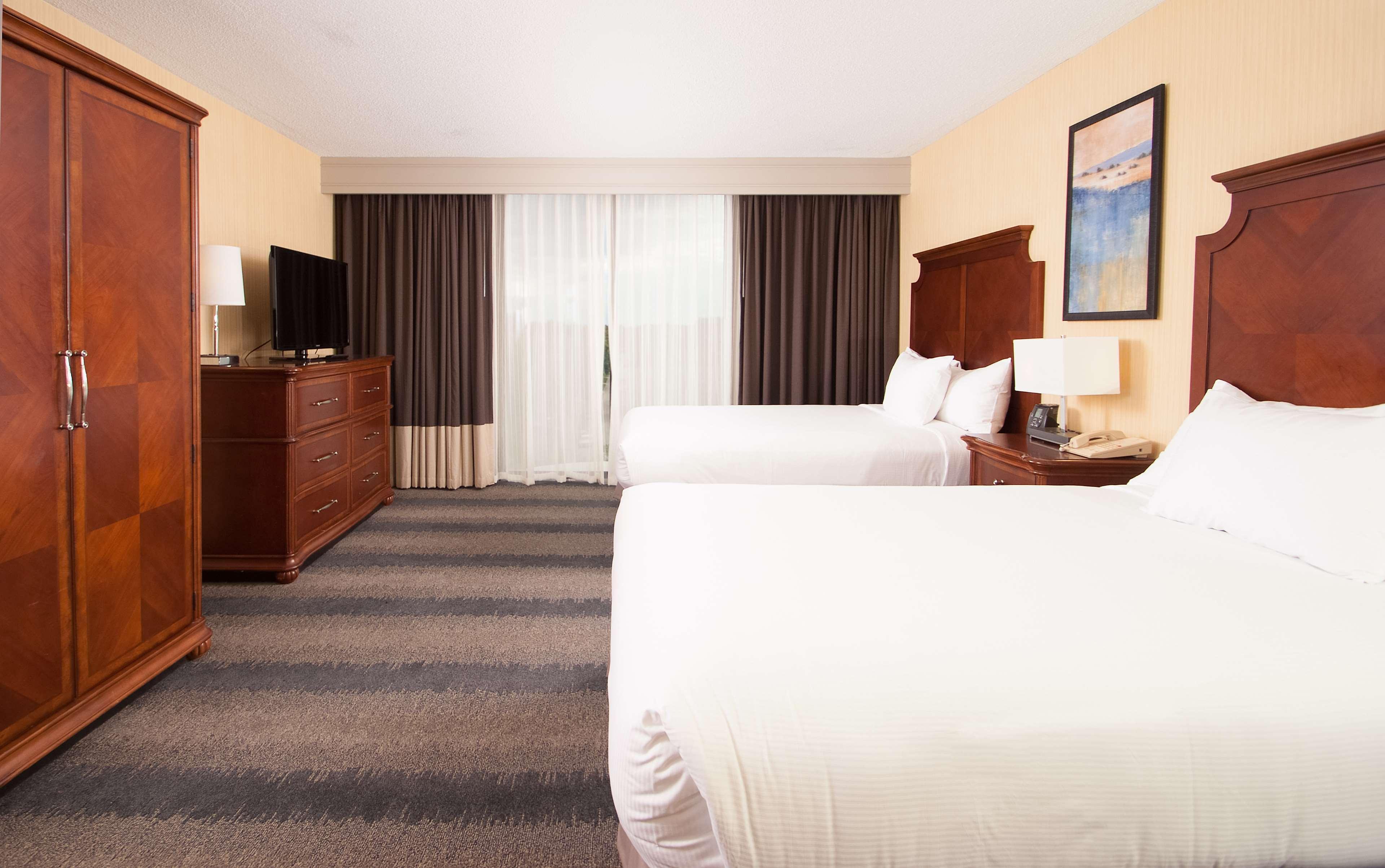 Hotel Embassy By Hilton Bloomington/minneapolis 4*