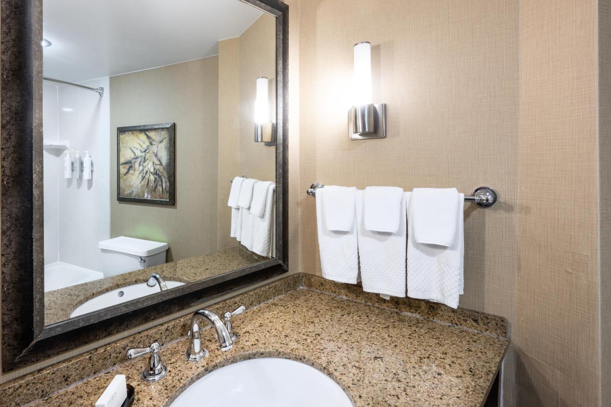 Hotel Embassy By Hilton Bloomington/minneapolis Bloomington