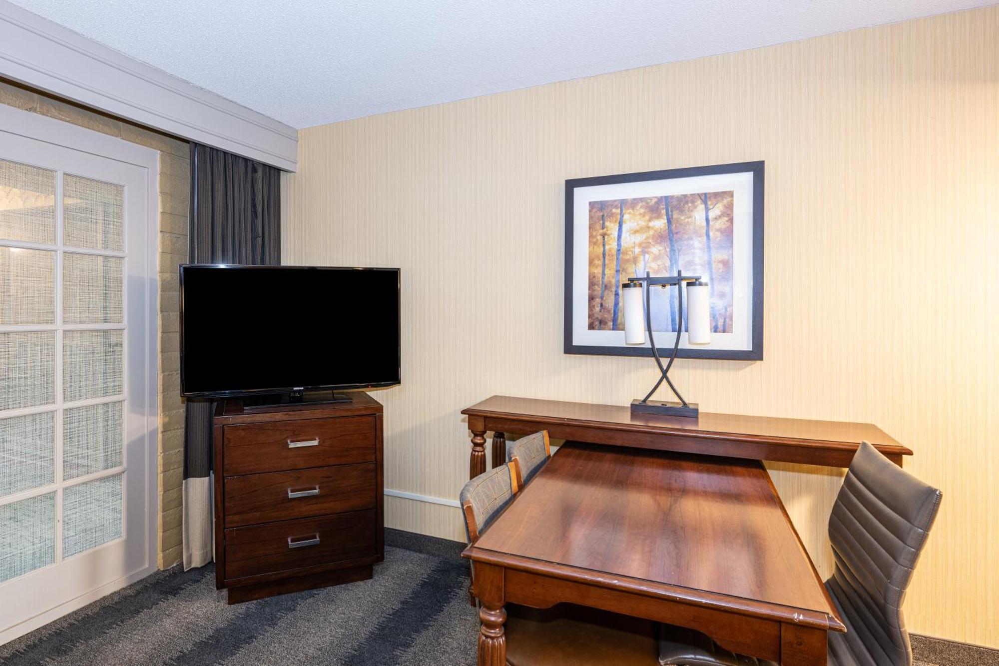 Embassy By Hilton Bloomington/minneapolis 4*