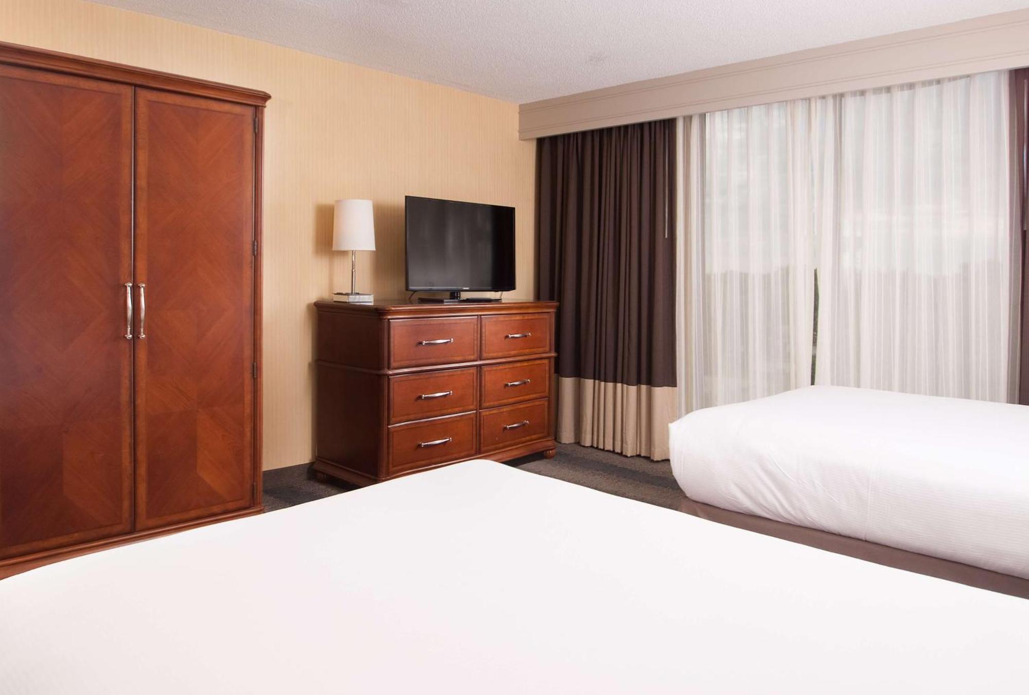 Hotel Embassy By Hilton Bloomington/minneapolis Bloomington