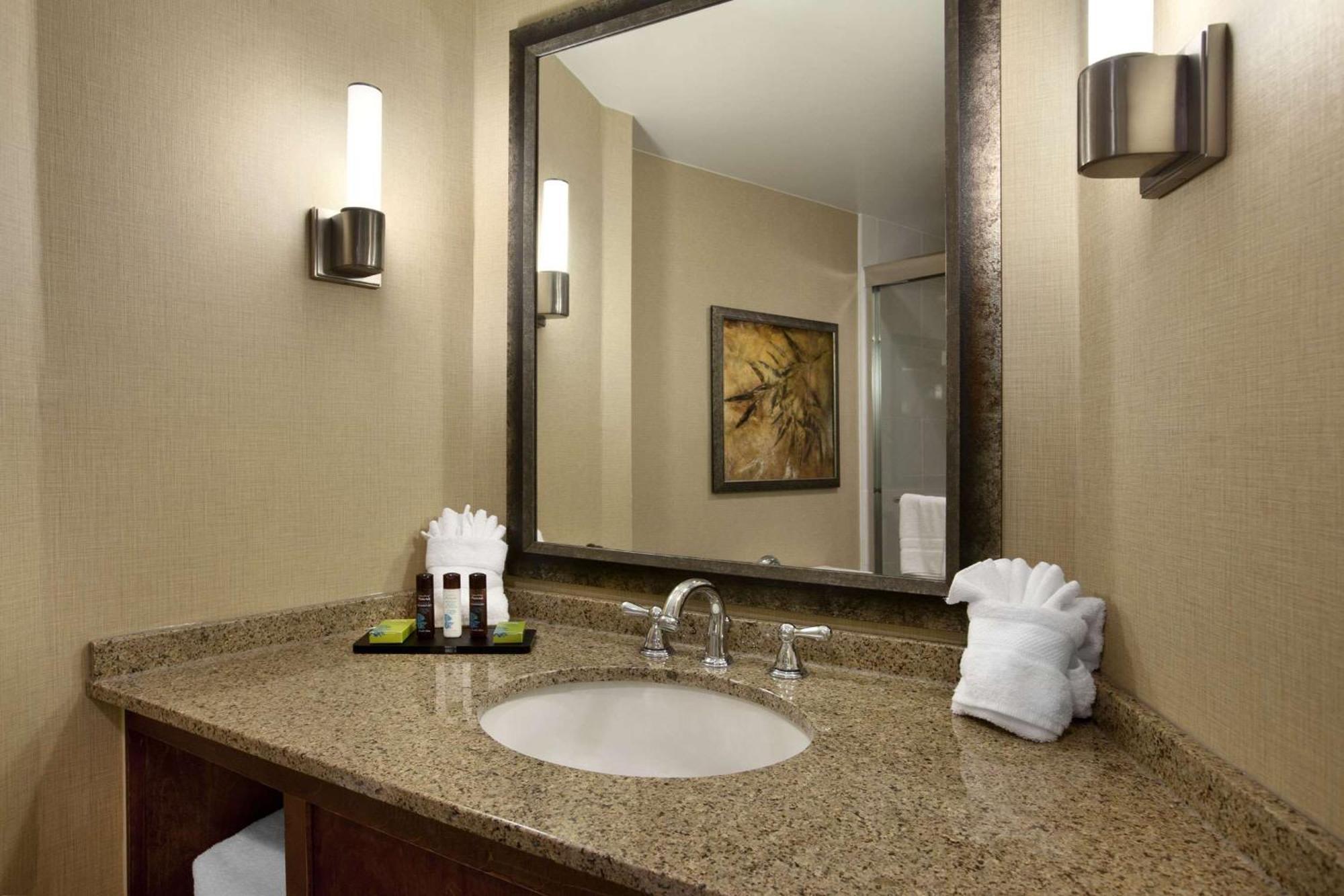 Embassy By Hilton Bloomington/minneapolis Hotel 4*
