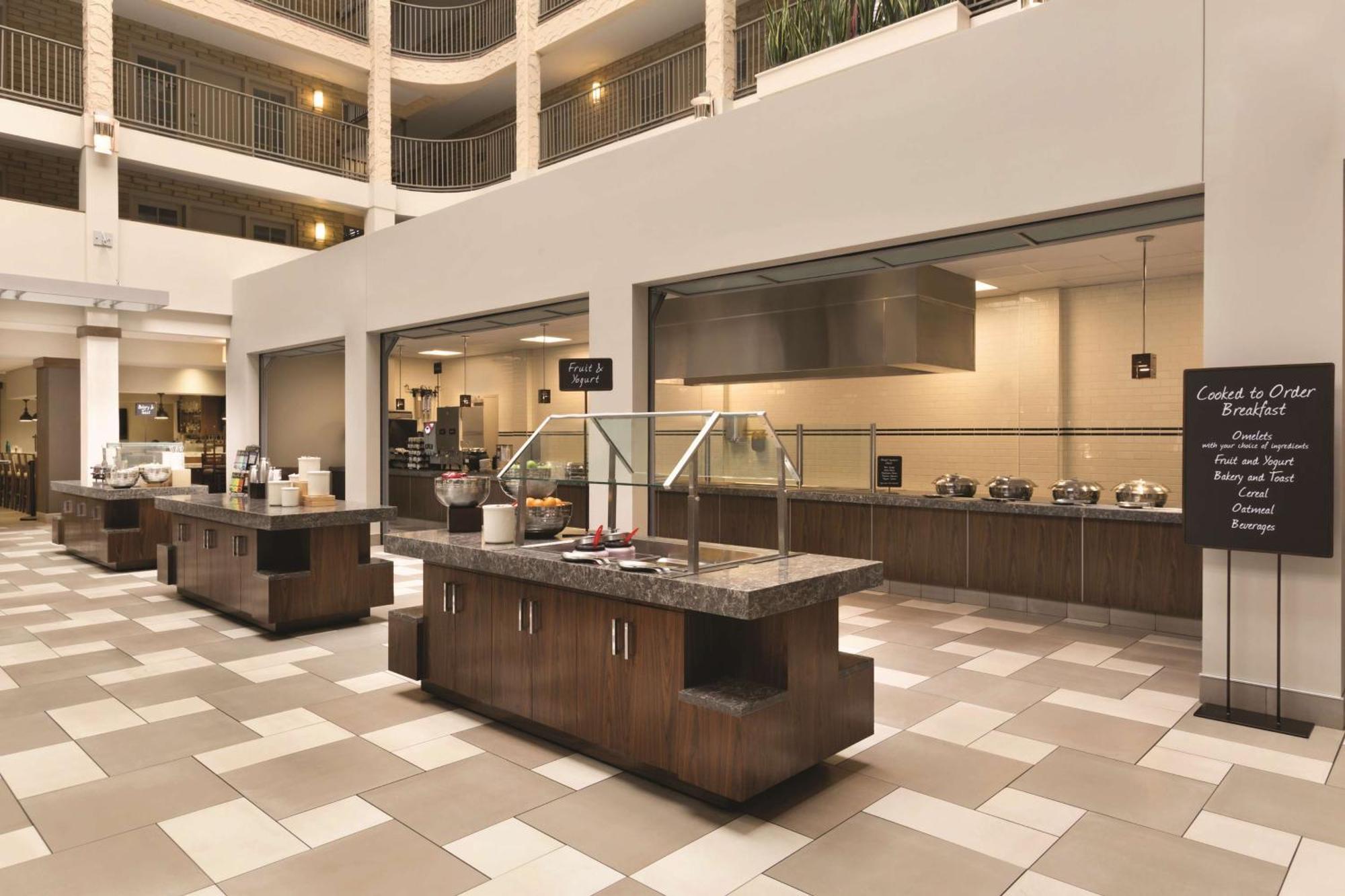 Embassy By Hilton Bloomington/minneapolis 4*