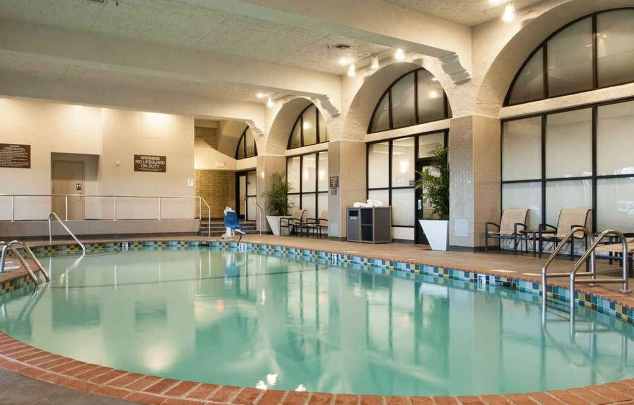 Hotel Embassy By Hilton Bloomington/minneapolis Bloomington
